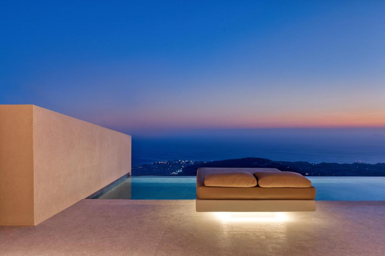 Santorini Sky, Luxury Resort Pyrgos Kallistis Exterior photo